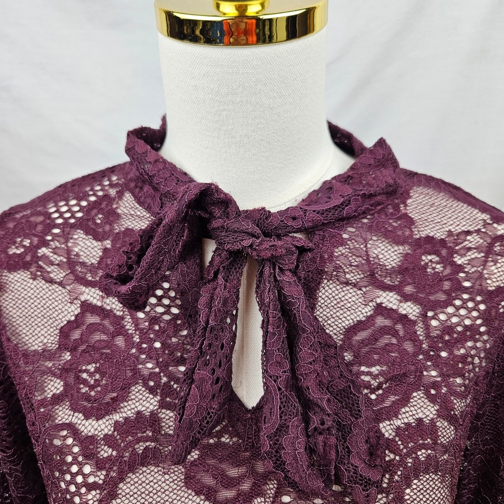 Cable & Gauge Womens Large Maroon Floral Lace Tie Neck Blouse 3/4 Sleeve‎ Boho - Picture 3 of 4